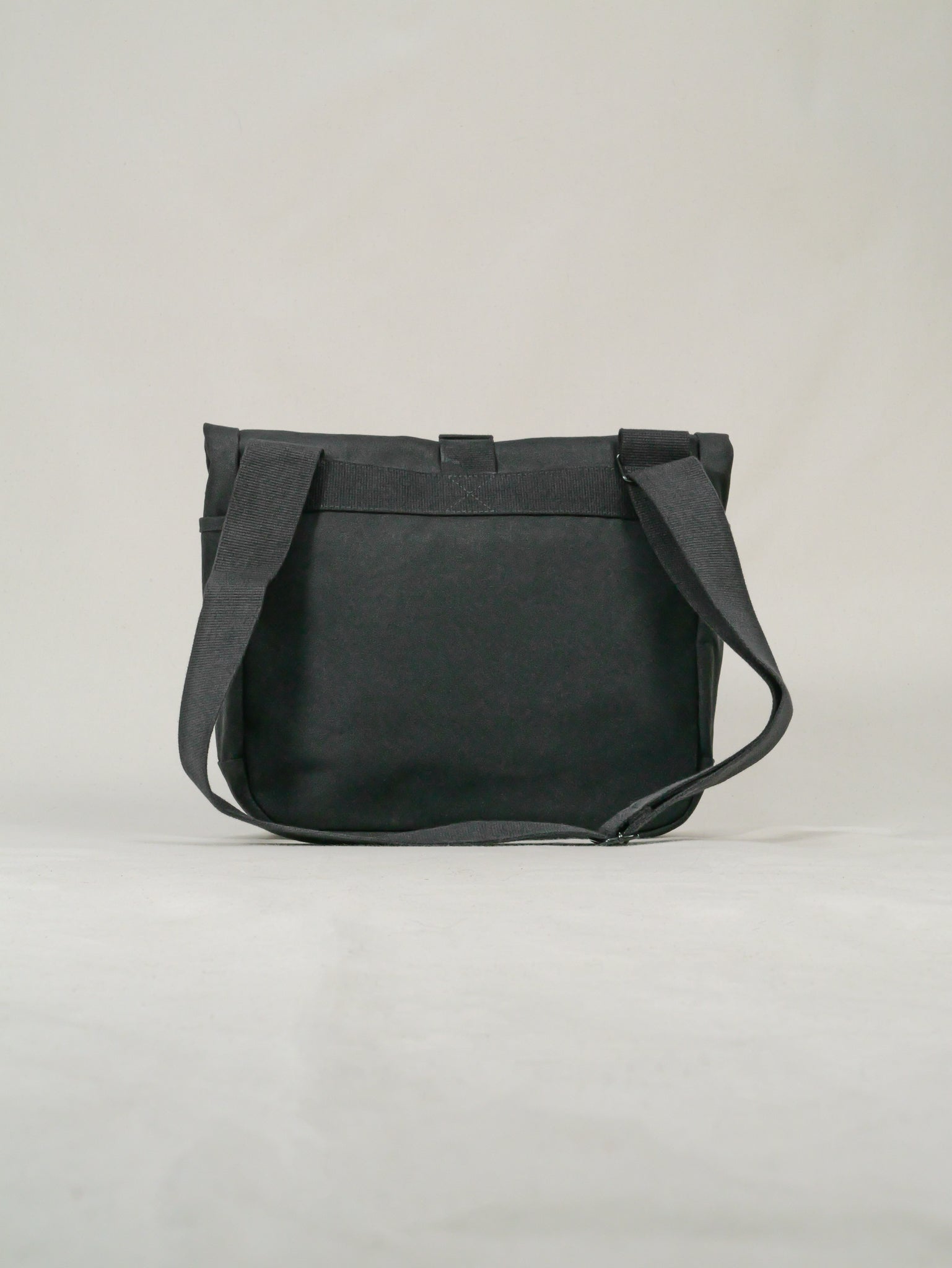 Angram Messenger 12L - Wildish - Made in Britain - Messenger Bag