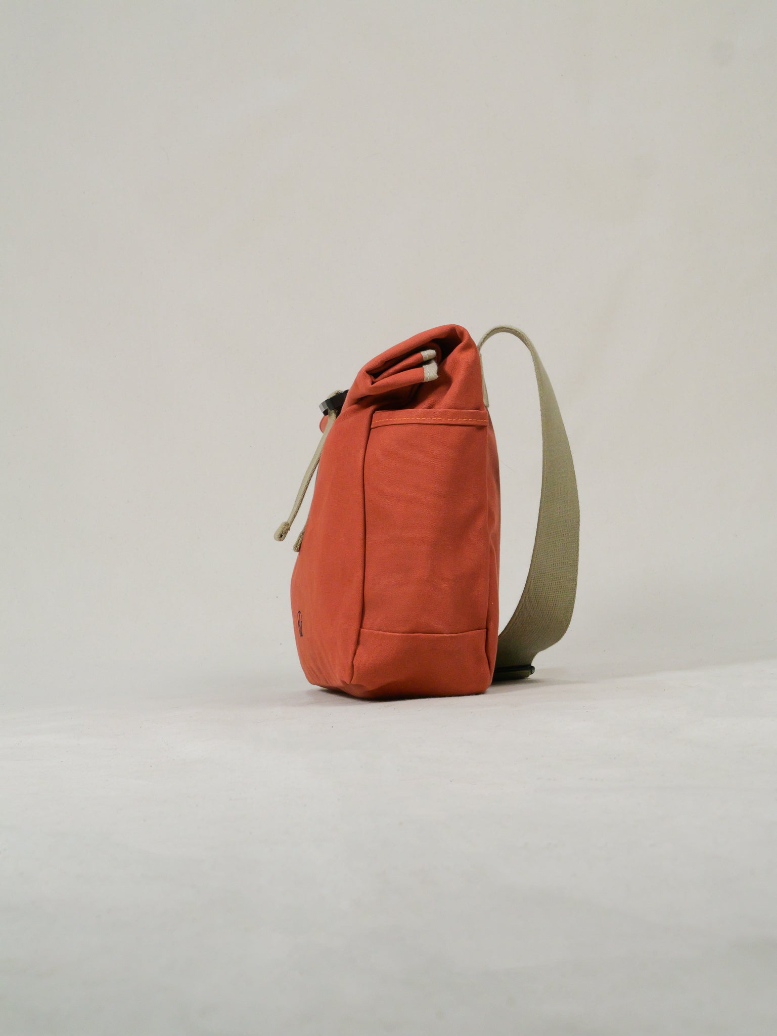 Angram Messenger 12L - Wildish - Made in Britain - Messenger Bag